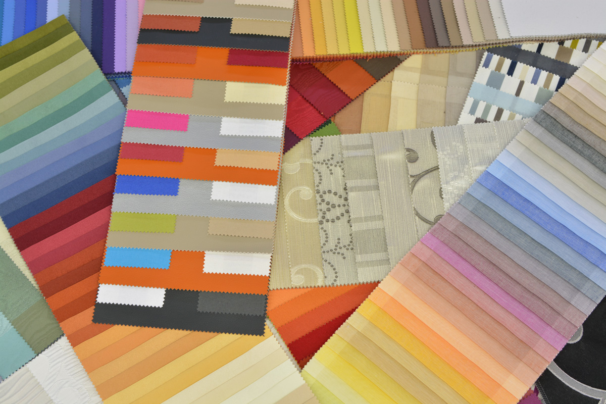 Musterschals und Wasserfallkollektionen